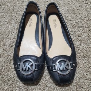 Womens size 6 flats